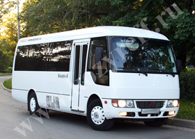Автобус Мицубиси Роса. Автобус Мицубиси Роса.